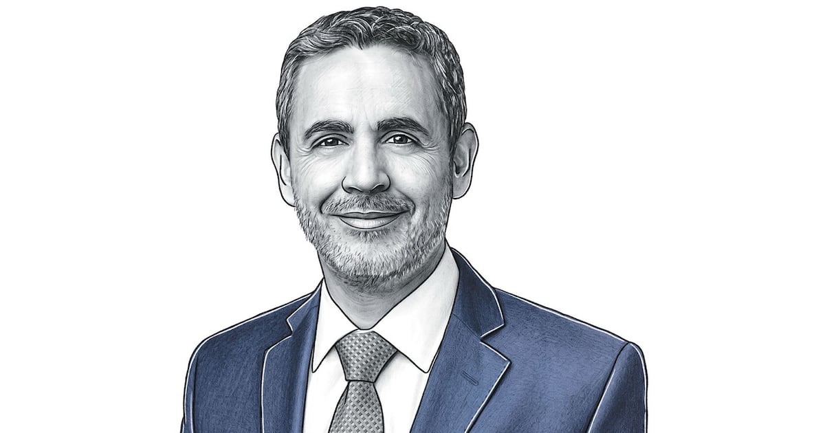 Daniel Bustos, director general de ESENTIA, subrayo que el movimiento fortalece la estrategia transfronteriza de la compañia para atender sectores clave como la generacion electrica, la industria y futuros desarrollos de gas natural licuado (GNL).