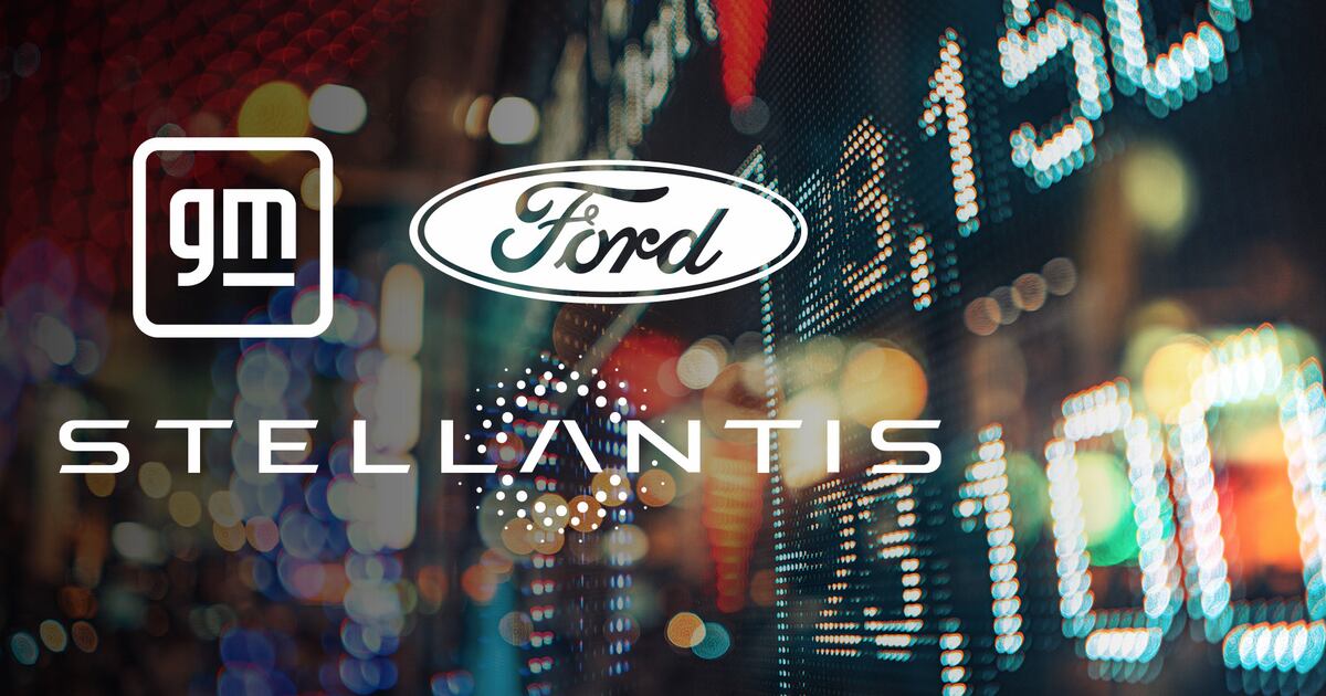 Así cotizan los indicadores de Wall Street; empresas como GM, Ford y Stellantis tienen caídas.