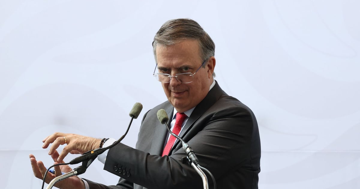 Marcelo Ebrard, secretario de Economia, descarto que la respuesta de Mexico a EU sea responder con mas aranceles.