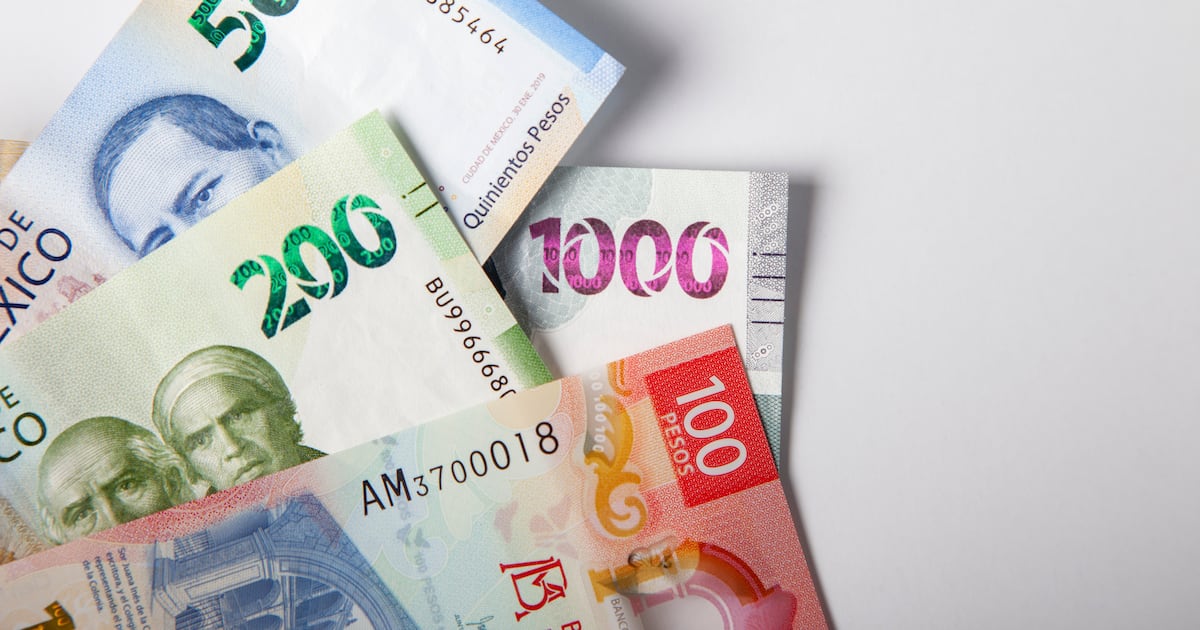 Asi se cotiza el peso mexicano ante el dolar en los mercados este jueves 13 de noviembre tras la reapertura del Gobierno de EU.