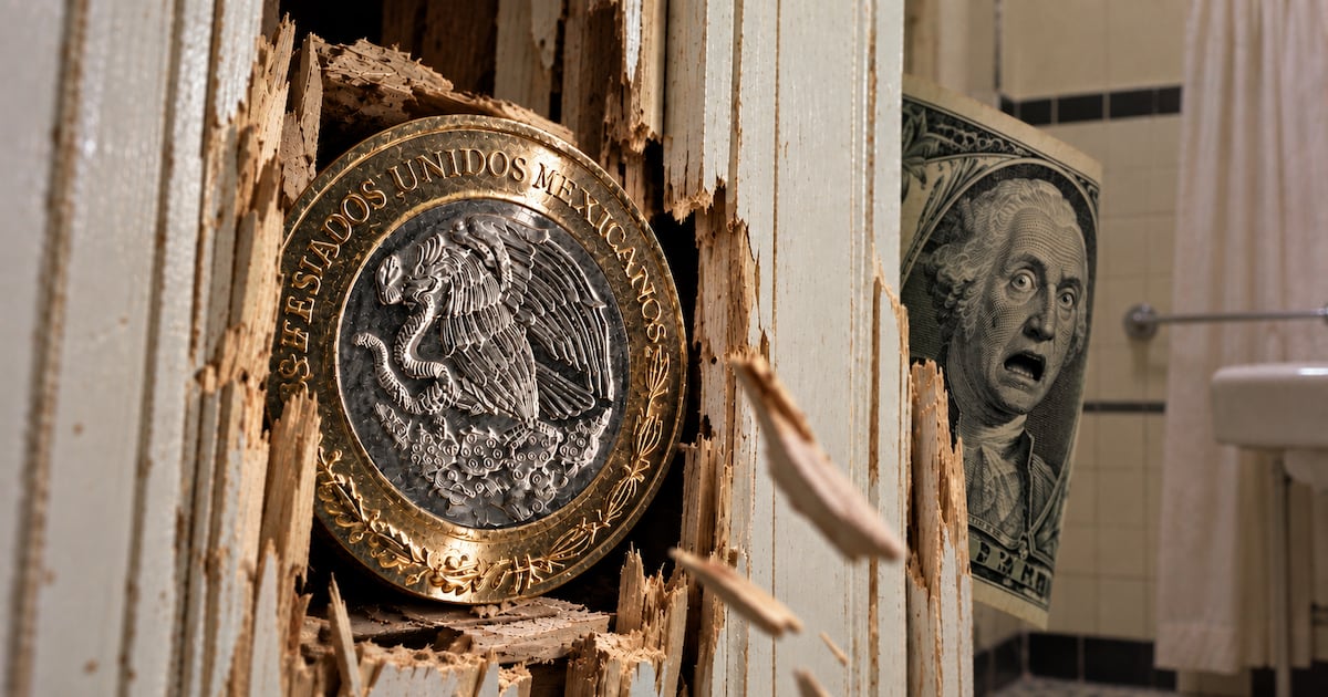 Así cotiza el peso ante el dólar en los mercados y ventanillas bancarias este viernes 2 de octubre.