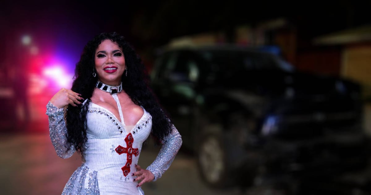 Paola Suarez tuvo un accidente automovilistico, esto fue lo que paso con la integrante de 'Las Perdidas'. (Foto: Cuartoscuro/ChatGPT)