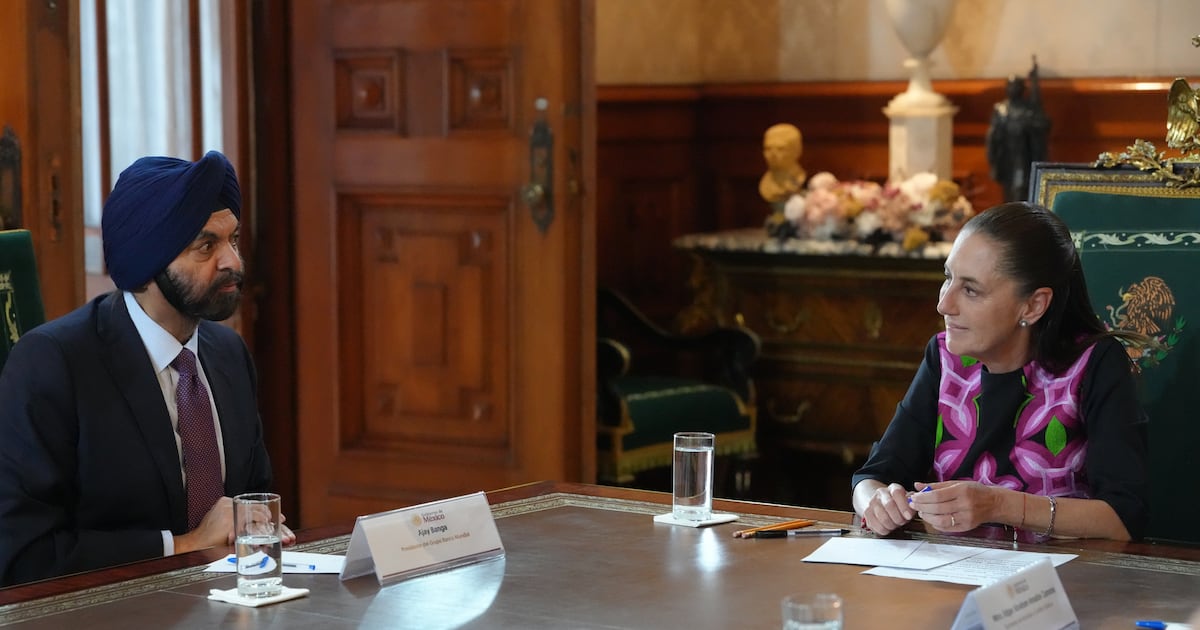 Ajay Banga, presidente del Banco Mundial, se reunió con Claudia Sheinbaum en Palacio Nacional. (Foto: X de Claudia Sheinbaum)