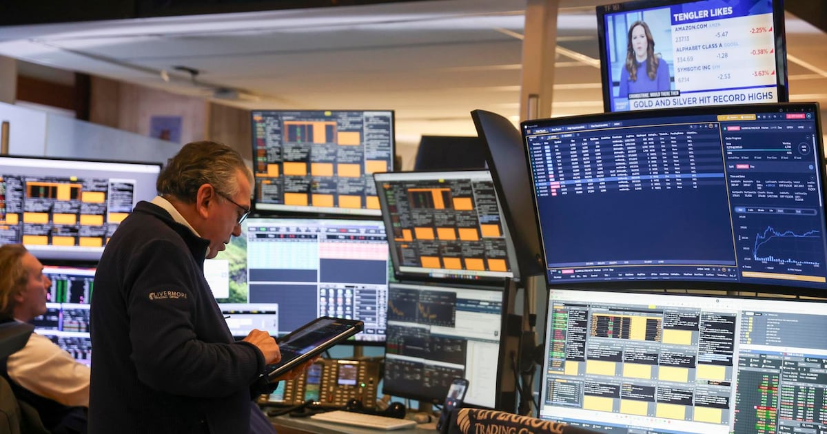 Así operan Wall Street y la Bolsa Mexicana de Valores HOY. (EFE).