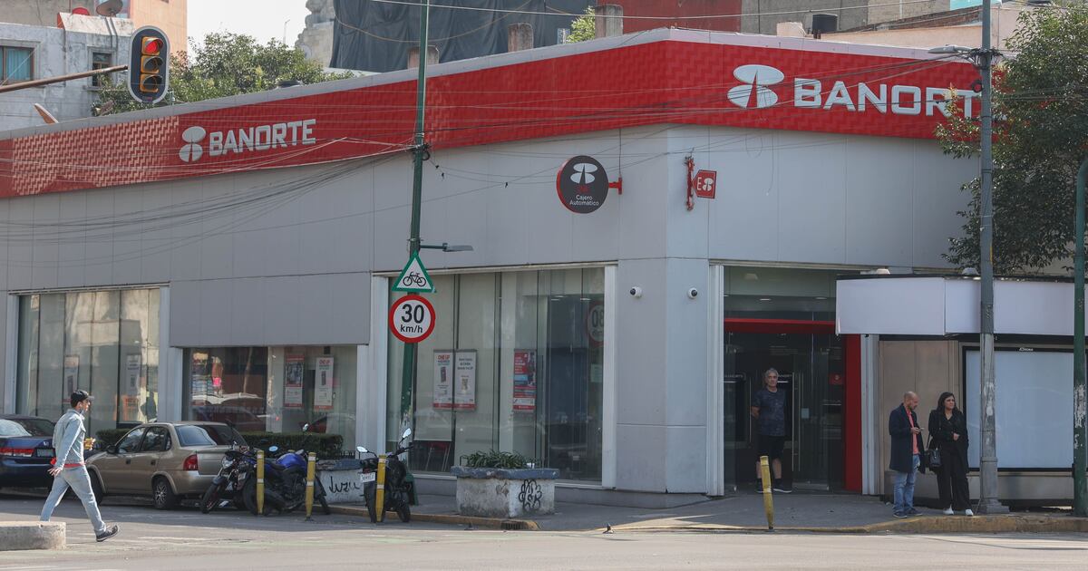 Este 17 de noviembre las sucursales bancarias NO daran servicio (Foto: MOISÉS PABLO/CUARTOSCURO)