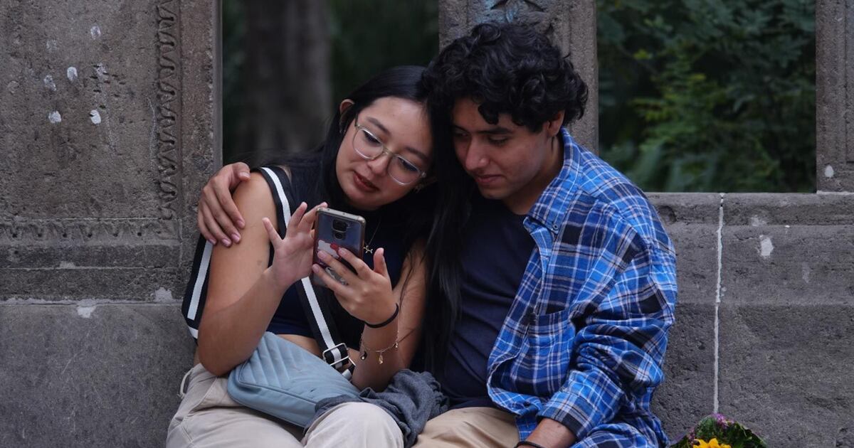 La CFE cuenta con planes para datos celulares de hasta 33 pesos (Foto: GRACIELA LÓPEZ/CUARTOSCURO)