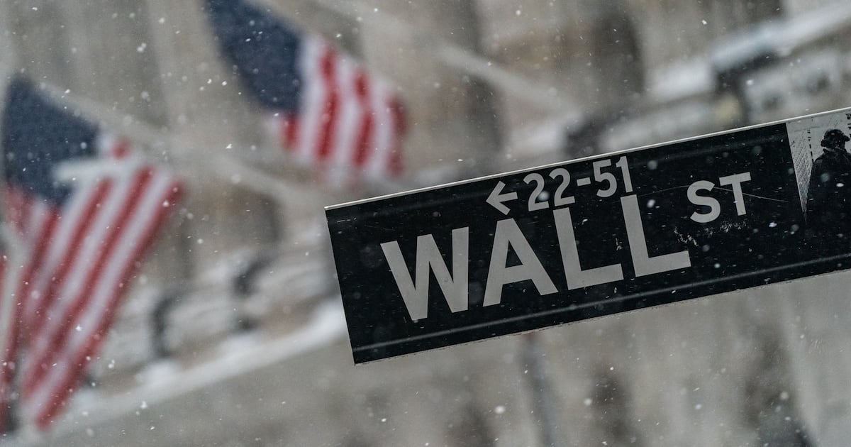 Asi cotizan los principales indicadores de Wall Street este viernes 20 de febrero. (Bloomberg).