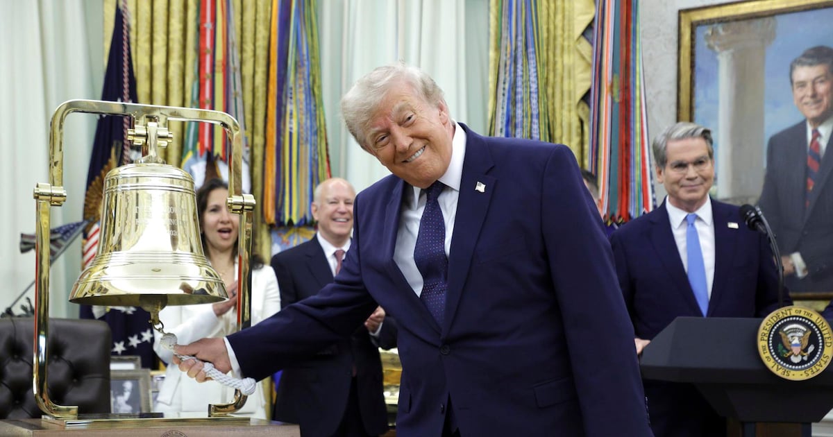 Trump participó en la apertura simbólica de la Bolsa de Nueva York (NYSE).