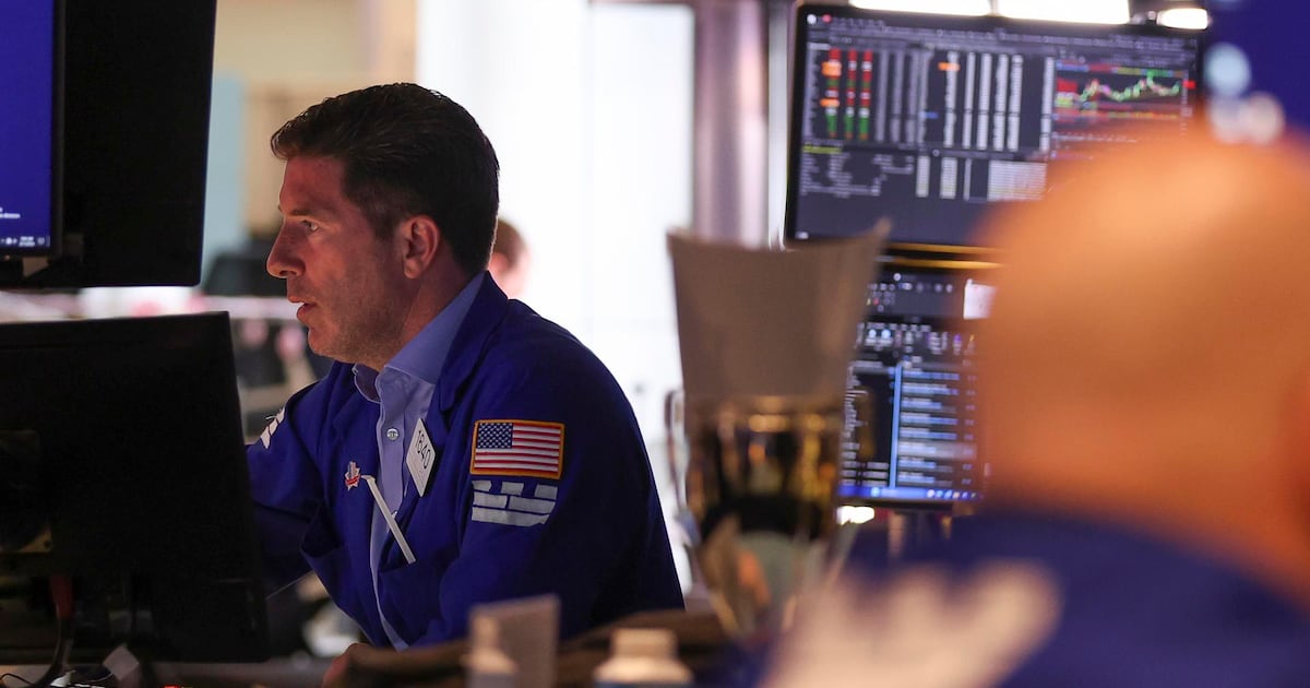 Así cotizan los principales indicadores de Wall Street hoy 16 de abril. (EFE)