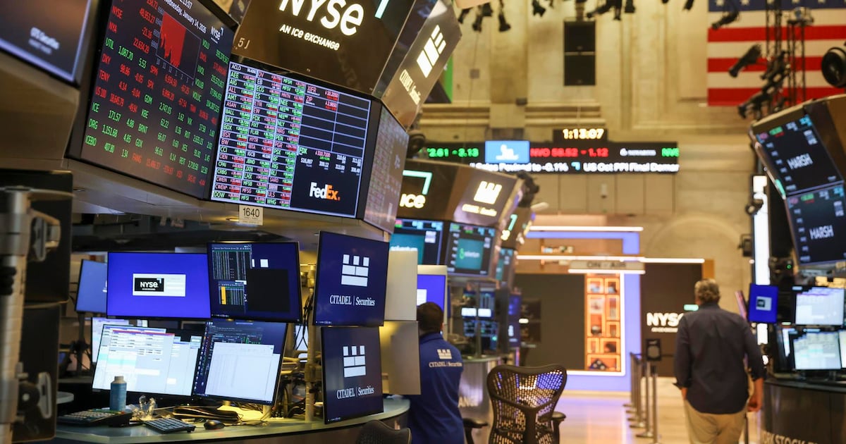 Así cotizaron los principales indicadores de Wall Street hoy 15 de abril. (EFE)