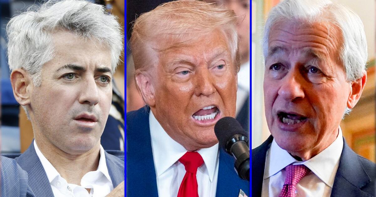 Trump, antes apoyado por los magnates de Wall Street, ahora es criticado por sus políticas económicas.