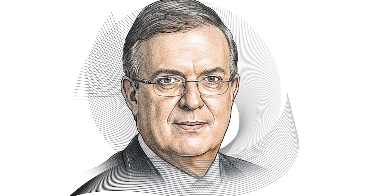 Los llamados Polos de Desarrollo, que llevan en la Secretaría de Economía a cargo de Marcelo Ebrard, han ido ejecutándose poco a poco, al destinar a diversos funcionarios a “destrabar” la burocracia que impide que puedan los empresarios invertir de manera más rápida.