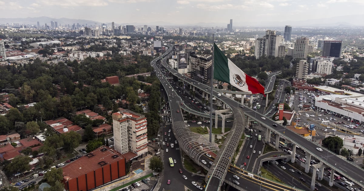 En el mundo existen tres grandes empresas calificadoras de deuda soberana, que son utilizadas por inversionistas a nivel global, además por las distintas empresas y gobiernos que requieren de estas calificaciones para emitir deuda en los distintos mercados globales.