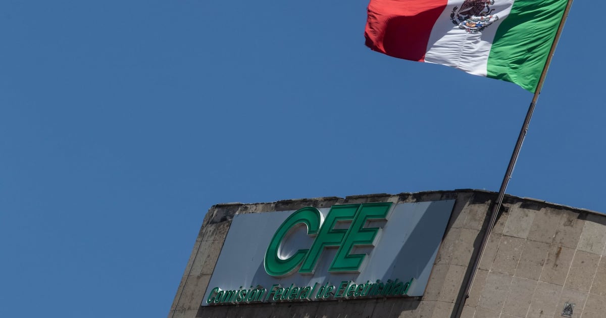 Moody's no planea reducir la calificacion de CFE durante 18 meses.