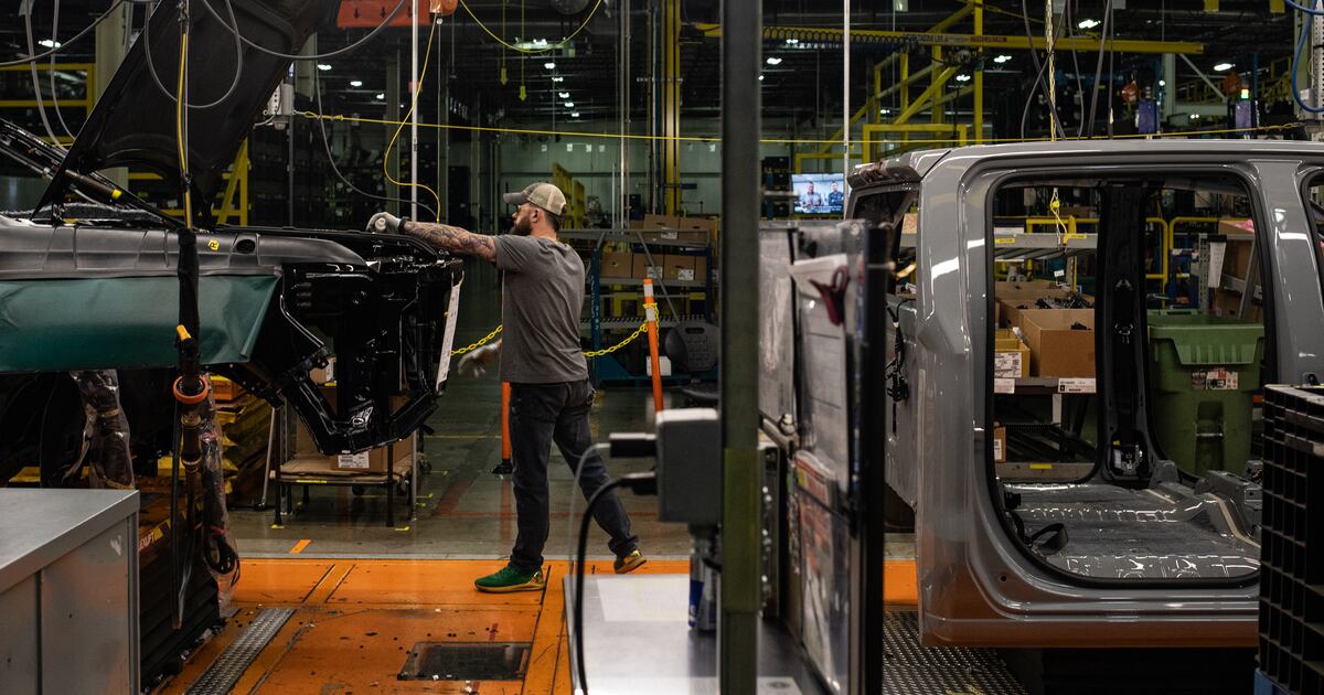 Los aranceles de Donald Trump representan un grave problema para General Motors que fabrica algunos de sus modelos más rentables y más vendidos fuera de EU.