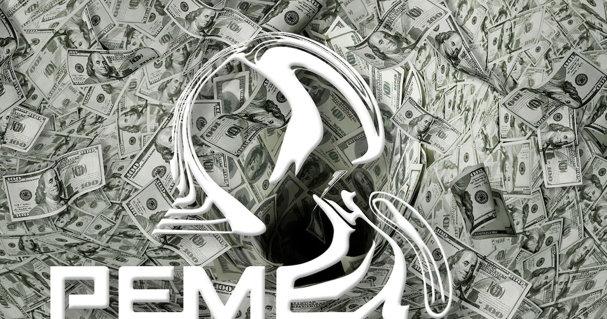 Al mismo ritmo que Pemex ha incrementado el suministro de crudo a las refinerias que operan en Mexico, tambien ha bajado las exportaciones.