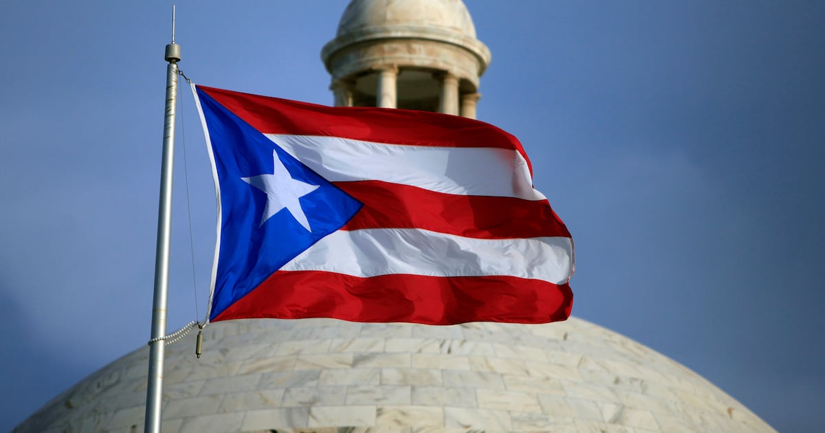 FEMA libera mil 183 mdd para recuperacion de Puerto Rico por desastres naturales (AP)