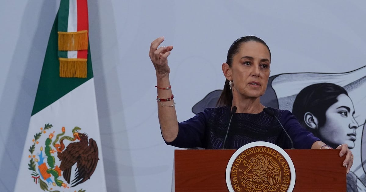 Claudia Sheinbaum presidenta de México, durante la Conferencia 'mañanera' desde Palacio Nacional.