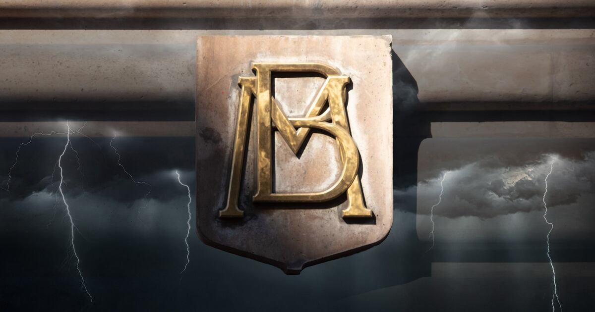 La encuesta que el Banco de Mexico levanto entre especialistas tambien vio modificaciones leves en los pronosticos para el tipo de cambio.