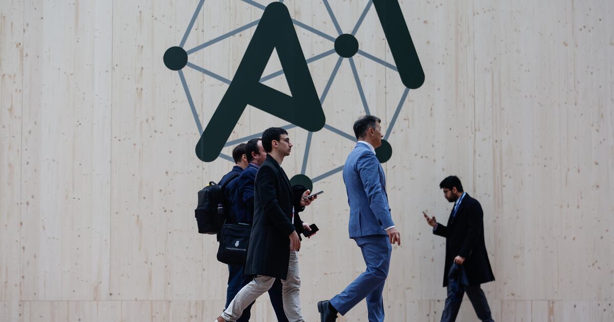 El sector salud en Mexico esta adoptando cada vez mas tecnologias digitales, lo cual, sumado a la creciente inversion global en IA para la salud, impulsa el mercado latinoamericano de IA.