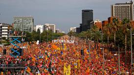 Separatistas toman calles de Barcelona en el Día de Cataluña
