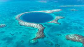 Hallan segundo agujero azul más profundo del mundo en Chetumal, Quintana Roo