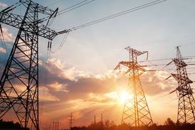 Senadores de EU piden presionar a AMLO por sector energía