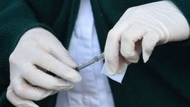 Gobierno ‘descobija’ a vacunas COVID hechas por universidades en México, critica Andreu Coma