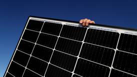 Te ‘iluminamos’ sobre paneles solares: esto cuestan y así funcionan