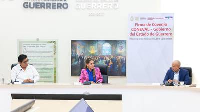 Evelyn Salgado firma convenio con CONEVAL para medir y combatir la pobreza en Guerrero
