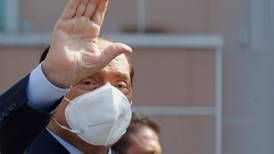 Silvio Berlusconi, exprimer ministro de Italia, es dado de alta del hospital tras padecer COVID-19