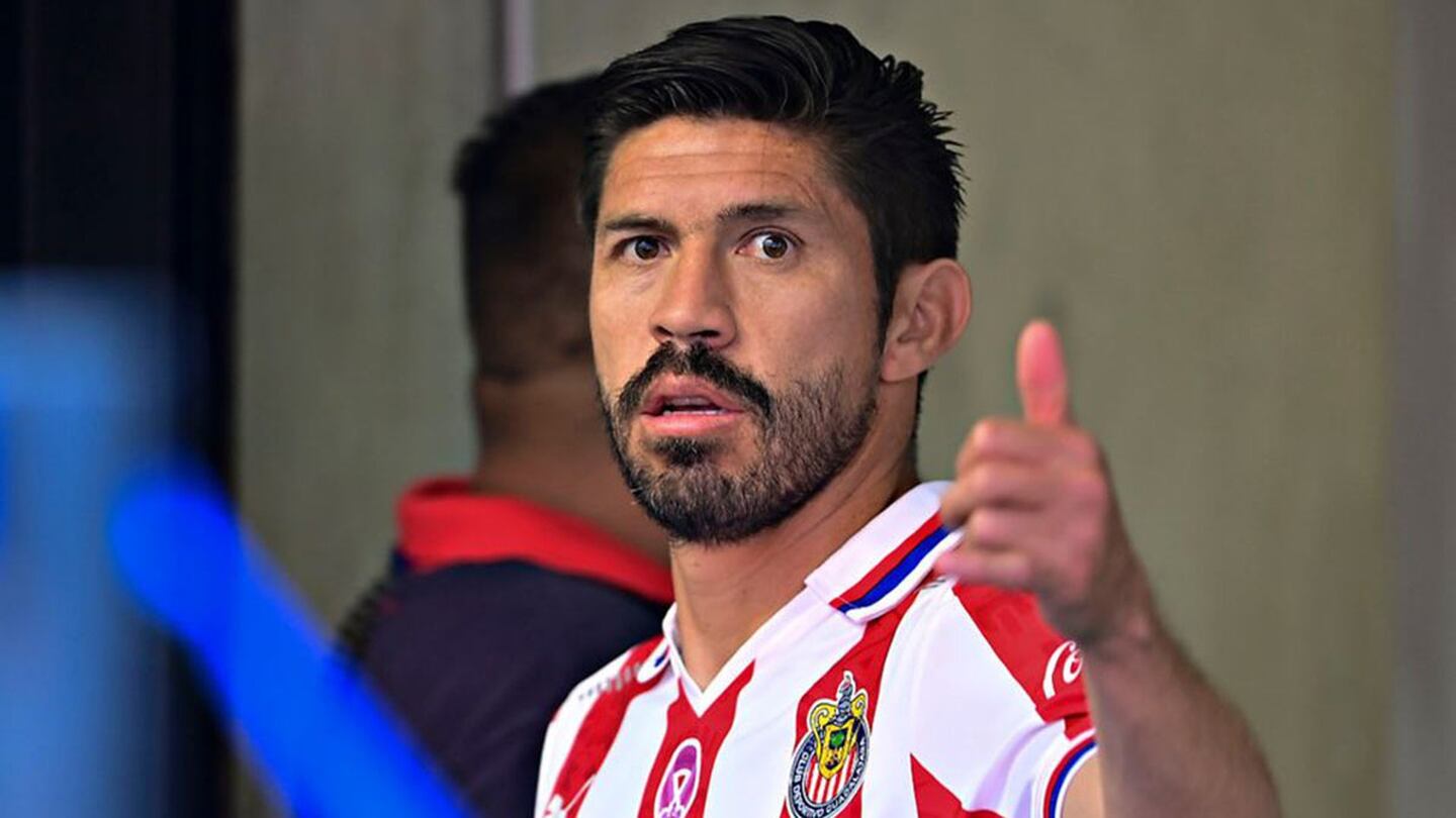 Oribe Peralta acepta que podría salir de Chivas en verano