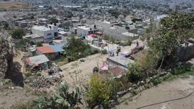 Familias de Chimalhuacán, en riesgo de perder sus casas por derrumbes: ‘es todo nuestro patrimonio’