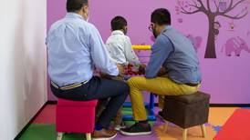 Logra Morelos otorgar la primera adopción de un menor de seis años a una pareja homoparental