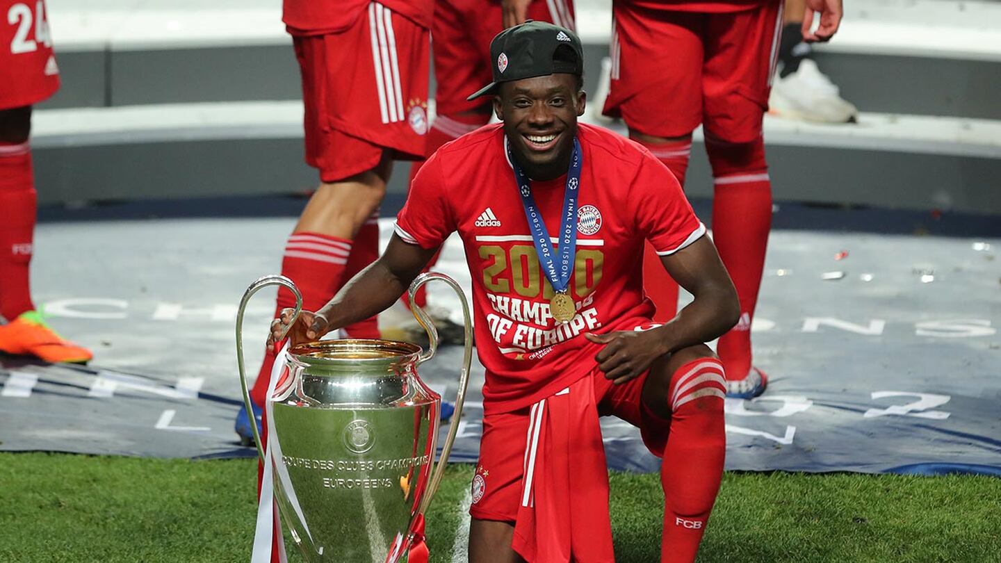 Alphonso Davies, cuarto jugador de la CONCACAF en conquistar la UEFA Champions League