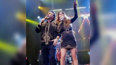 ‘Es de ardidos’: Lucero interrumpe a Manuel Mijares en concierto por una canción