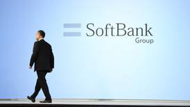 Huawei pierde otro cliente clave: SoftBank