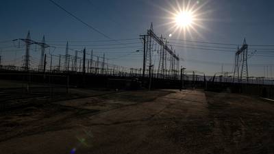 Ola de calor en California pone en riesgo de colapso la red eléctrica 