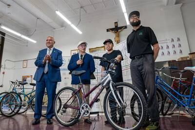 Nueva York estudia ayudas para la compra de bicicletas eléctricas - Hola  News