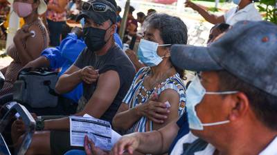 México aplica 213,915 nuevas dosis de vacunas COVID; van 132.6 millones
