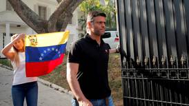 España y Venezuela intercambian críticas por refugio a López
