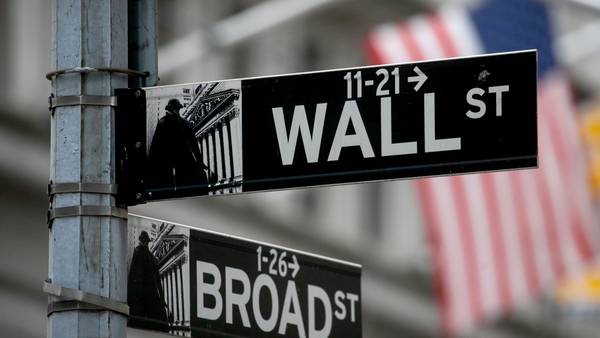Wall Street inicia ‘tenso’ tras ataque de Israel contra Irán; precios del petróleo repuntan 