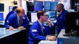 S&P 500 no ‘levanta cabeza’ en el mercado bajista; cae 0.38% y Wall Street cierra mixto