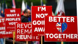 May pedirá una prórroga para el Brexit a la Unión Europea
