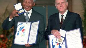 Muere Frederik de Klerk, último presidente del apartheid y Nobel de la Paz con Mandela