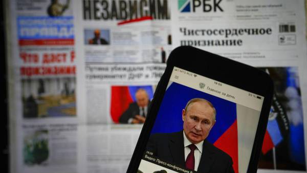 Vladimir Putin: Esto dice la TV y prensa rusa sobre su presidente y el ataque a Ucrania