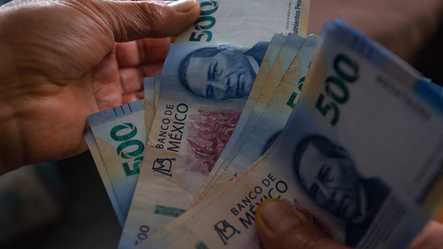 Hasta 300 mil pesos de multa por una expulsión en Liga MX; ¿Cuánto cuestan  las tarjetas? – El Financiero