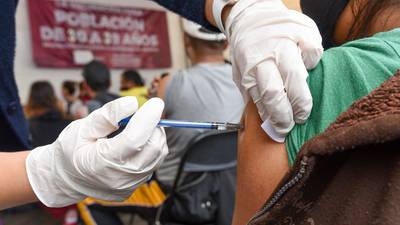 México alcanza nuevo récord de vacunación COVID: aplica un millón 376,213 dosis en un día