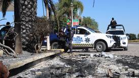 ‘Incendian’ Guanajuato tras captura de hermano de ‘El Marro’: se registran bloqueos y quema de autos
