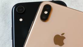 Apple lanza actualización para 'remediar' error que permitía escuchar conversaciones ajenas